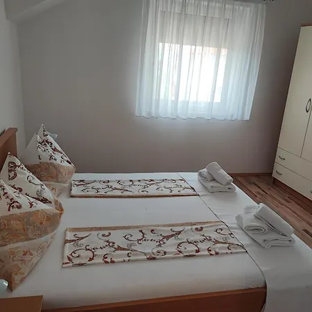 Apartments Antonella Betina  Exterior photo