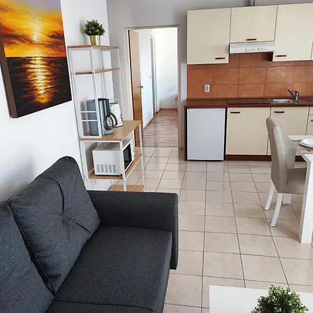Apartments Antonella Betina  Exterior photo